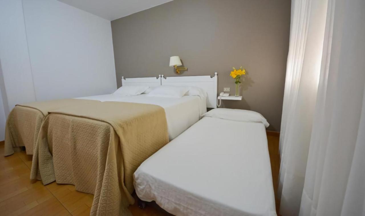 Hotel Jucamar Cangas do Morrazo Kültér fotó