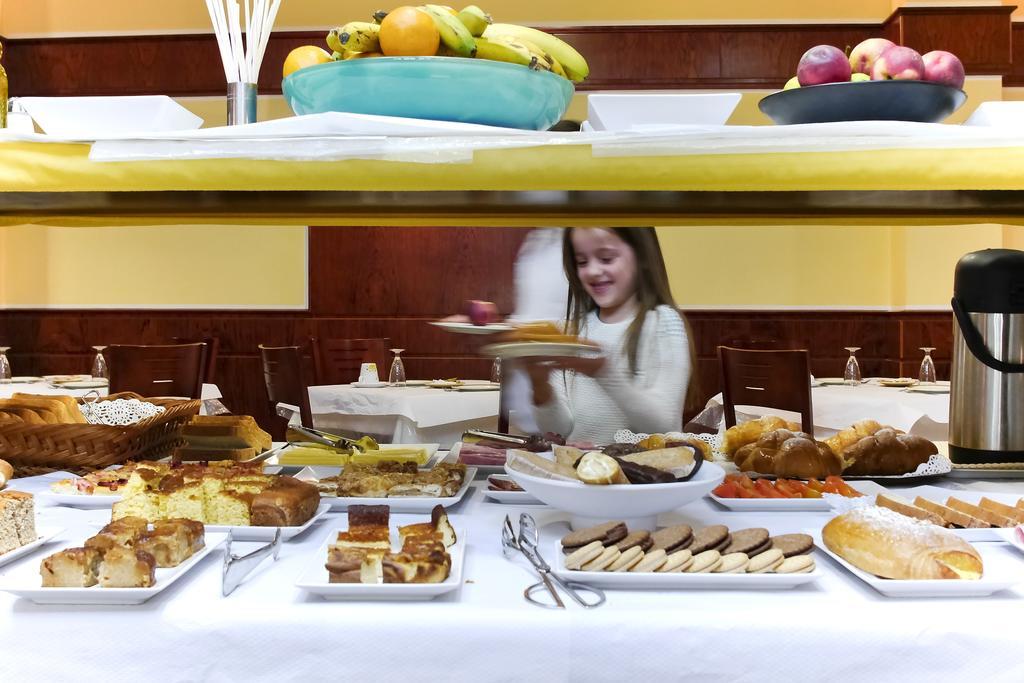 Hotel Jucamar Cangas do Morrazo Kültér fotó