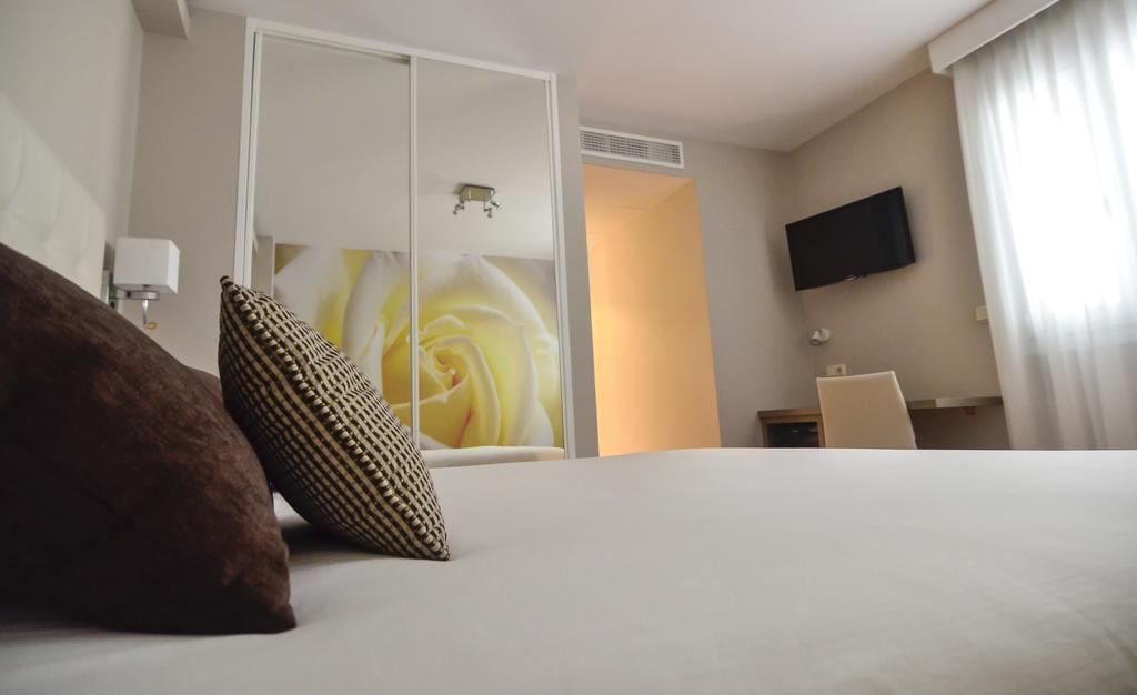 Hotel Jucamar Cangas do Morrazo Szoba fotó